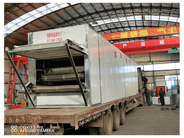 蔬菜烘幹機是如何進行烘幹的 蔬菜烘幹機設備有哪（nǎ）些特（tè）點