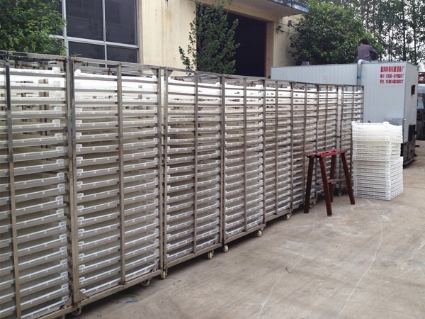 架車及（jí）托盤(點擊進（jìn）入）