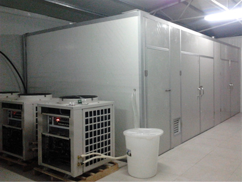 食品帶式熱泵（bèng）烘幹機